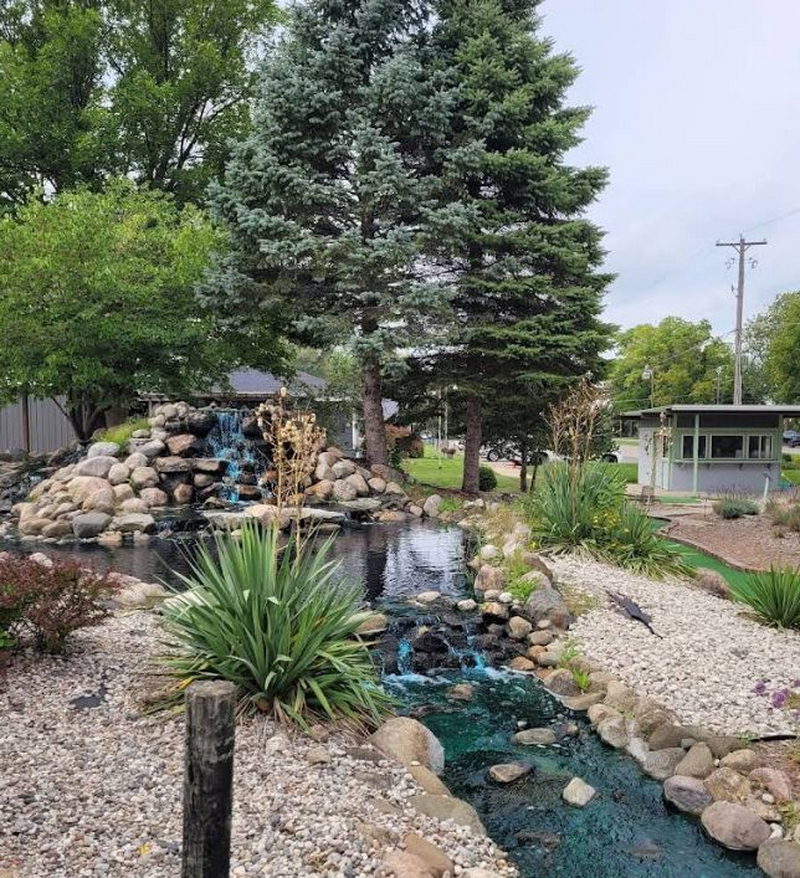 Golf Center (Putt-Putt Golf) - From Web Listing (newer photo)